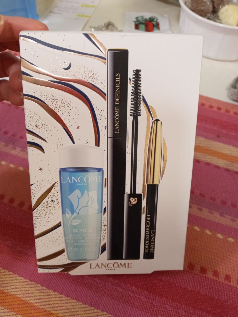 LANCOME DEFINICILS MASCARA GIFT SET - photo 2