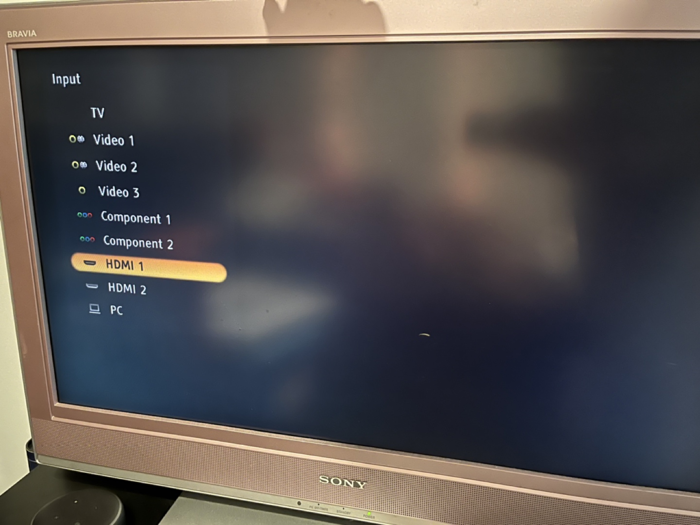 Pink Sony 32” TV (+ free tv bench) #SellingSpree - photo 2