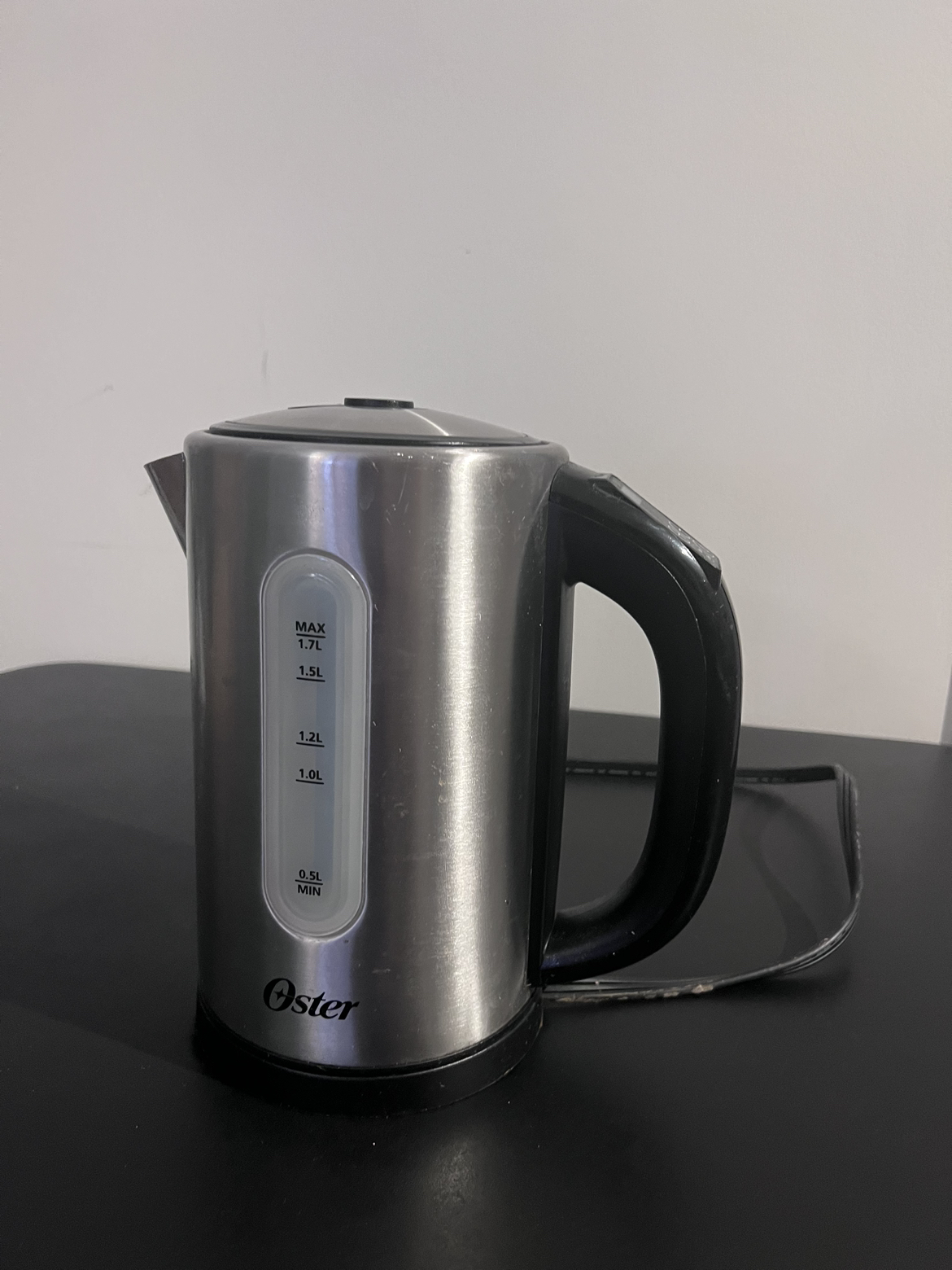 Electric kettle #freecycle (Moving Out Sale!) thumbnail
