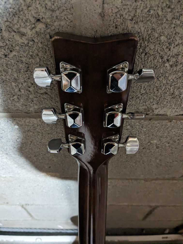Yamaha F310P guitar - photo 4