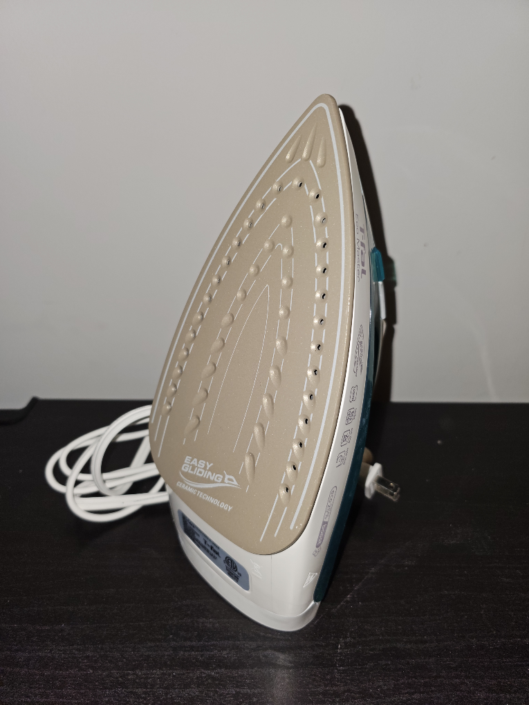 T-fal Electric Iron - photo 2