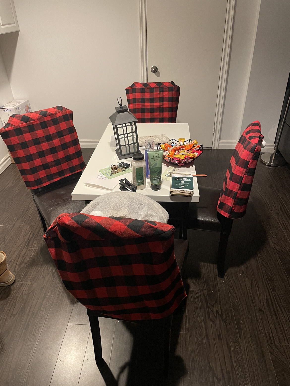 Table and dining table chairs - photo 3