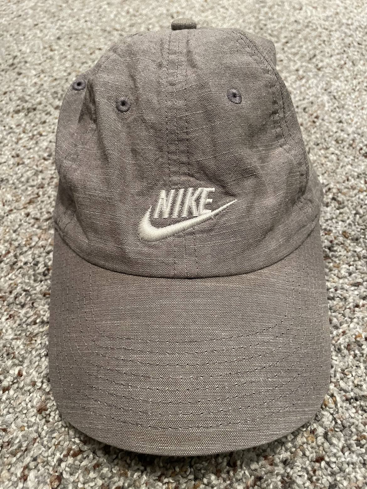 Nike grey hat thumbnail