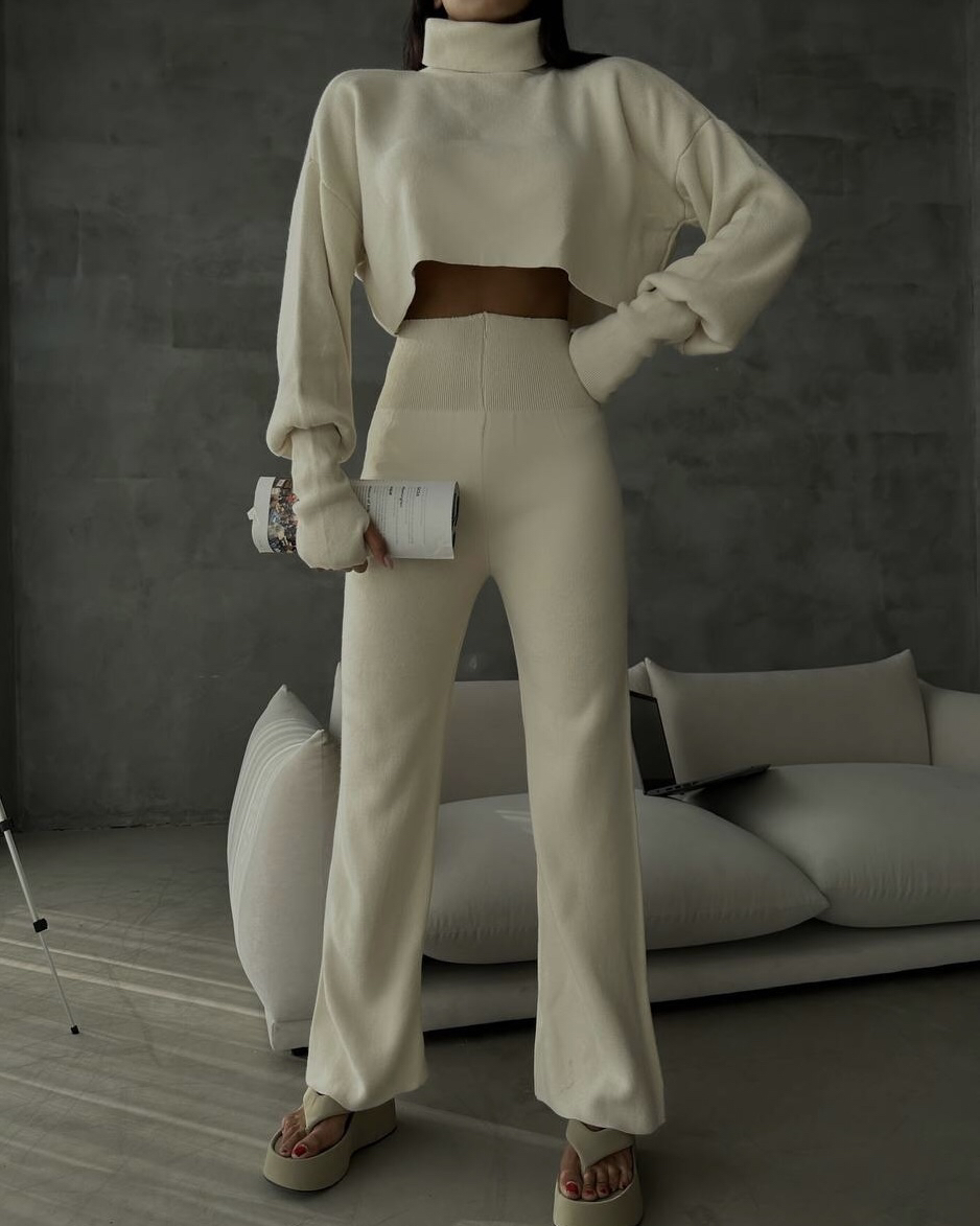 Knitted Sweater and matching wide leg pants - photo 3