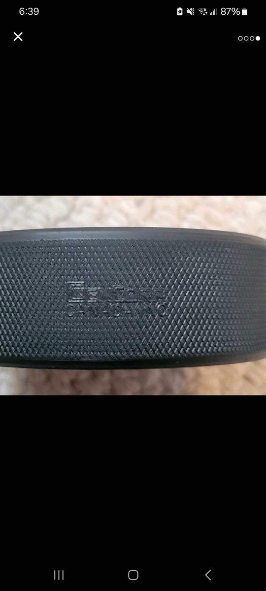 Official NHL game puck 1980s New Jersey Devils image indicator(4)