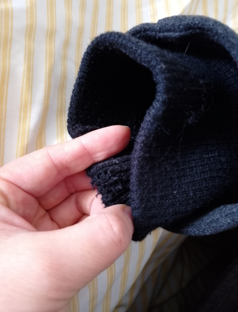 like new moose knuckles winter parka image indicator(3)