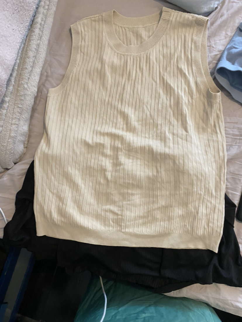 Free  knit top & tennis Head Skort