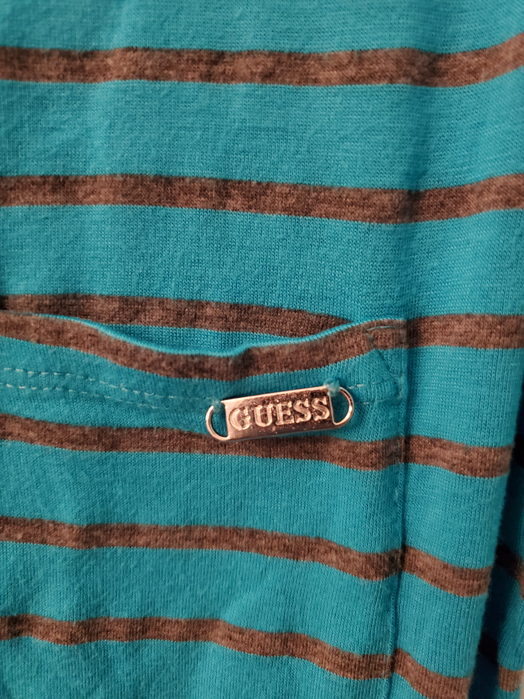 Guess strip shirt key hole shoulders size M image indicator(2)