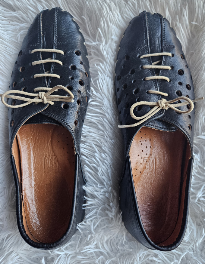 Volks Walkers Women's 1210 Black size 38