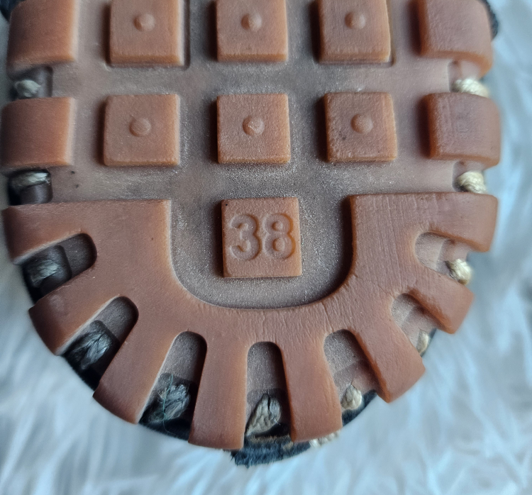 Volks Walkers Women's 1210 Black size 38 - photo 2