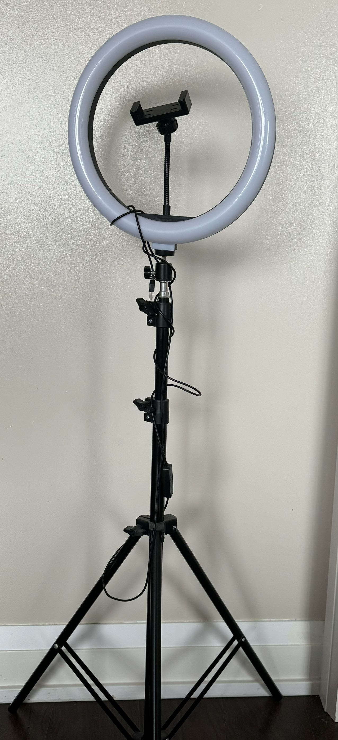 Tripod thumbnail