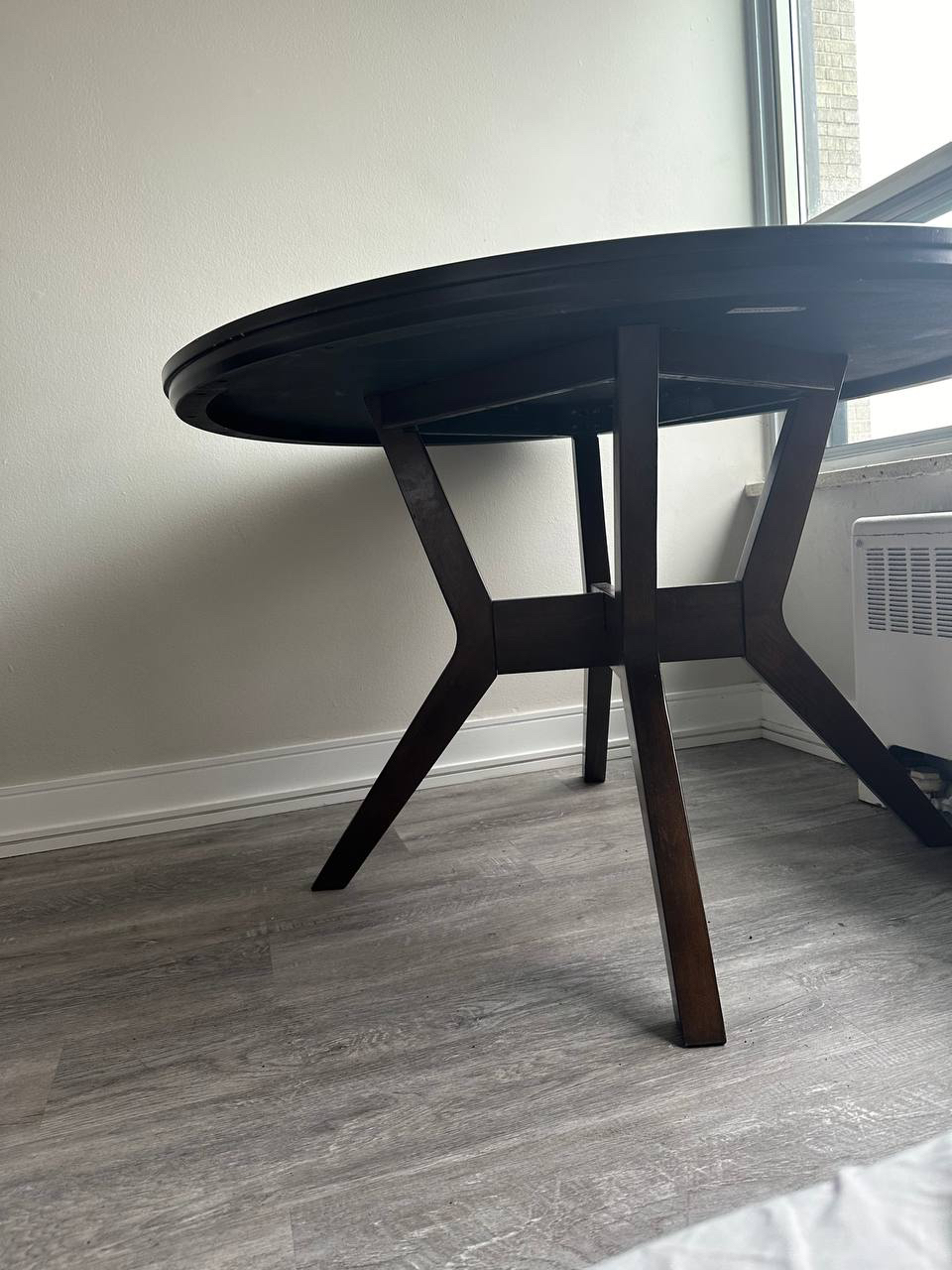 Big round wooden table - photo 4