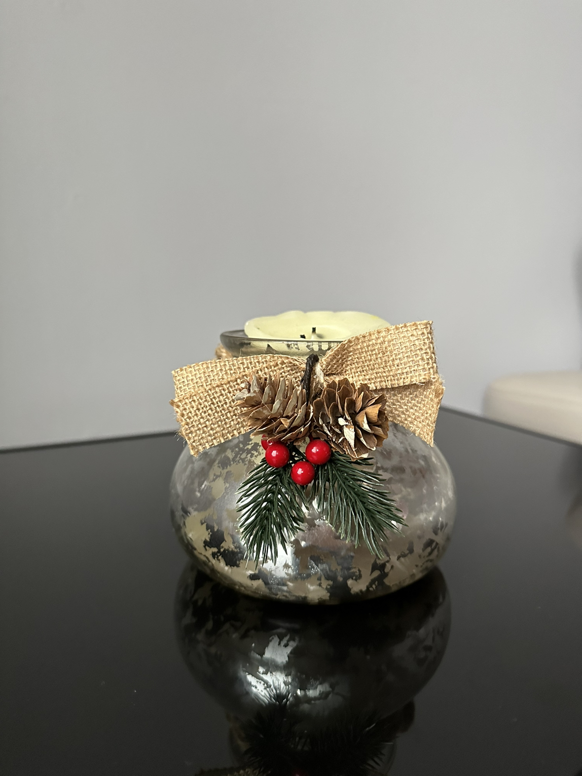 Candle holder