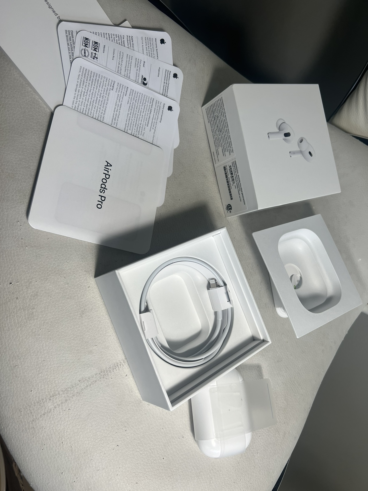 AirPods Pro 2nd generation - photo 4