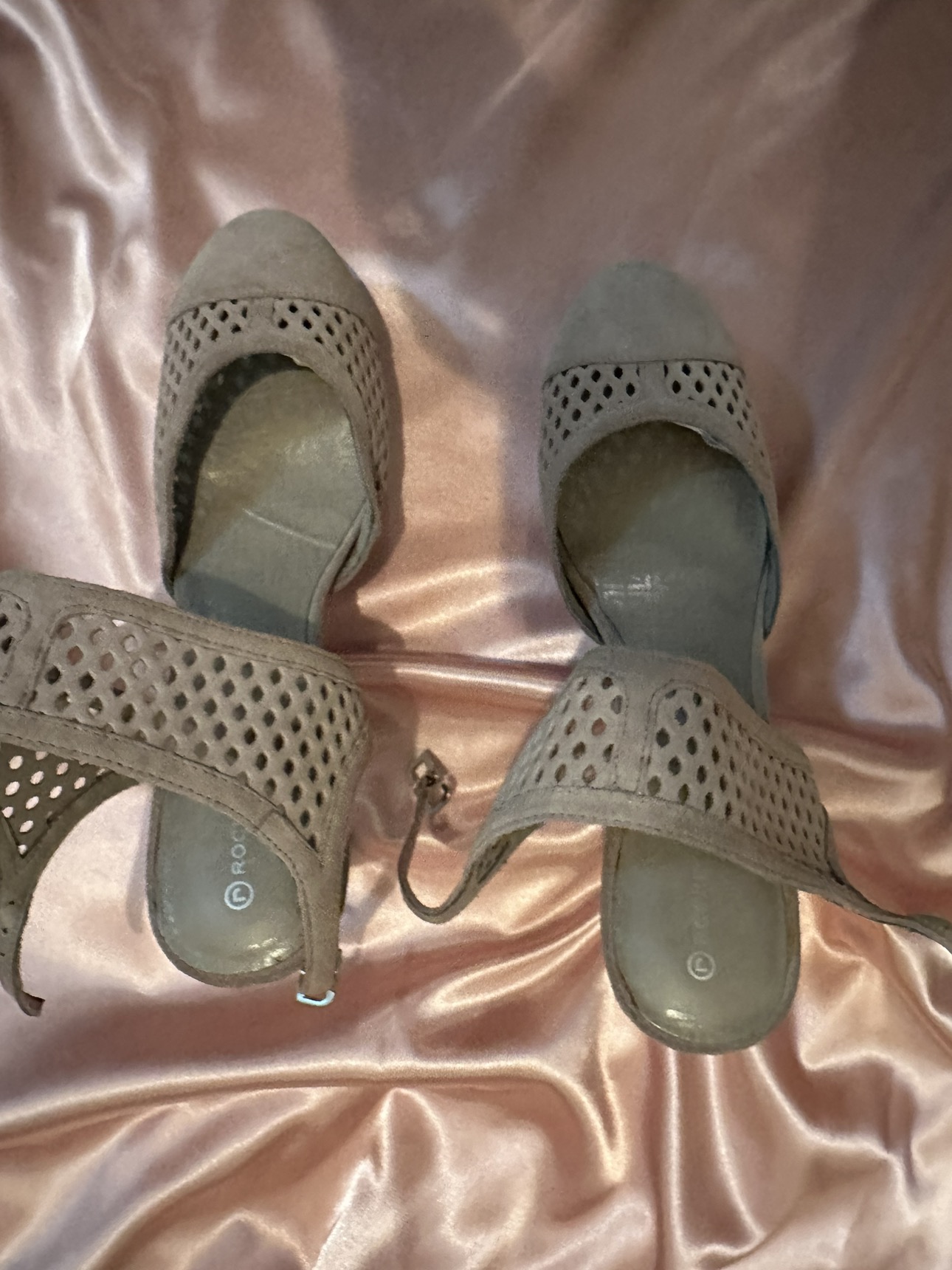 Ladies shoes