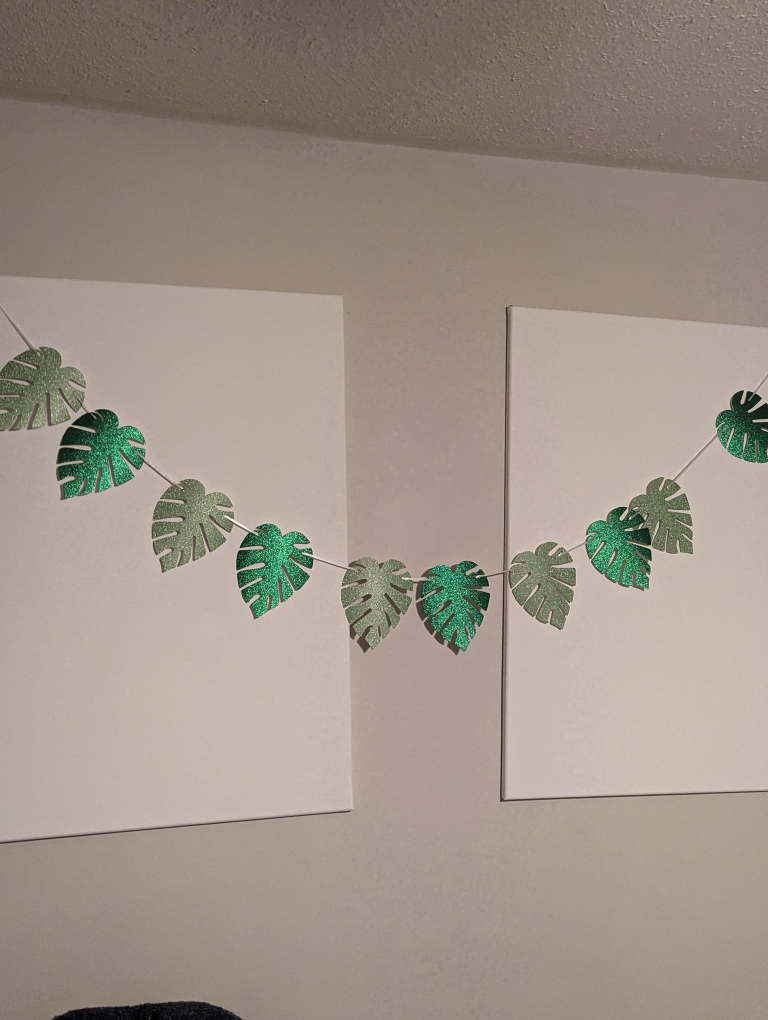 Tropical Leaves Decor #freecycle