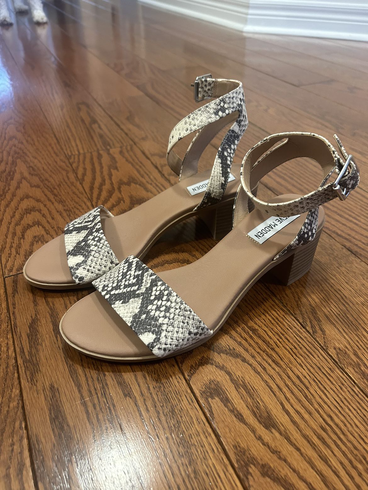 Brand New Snakeskin Steve Madden Heels - W8.5 thumbnail