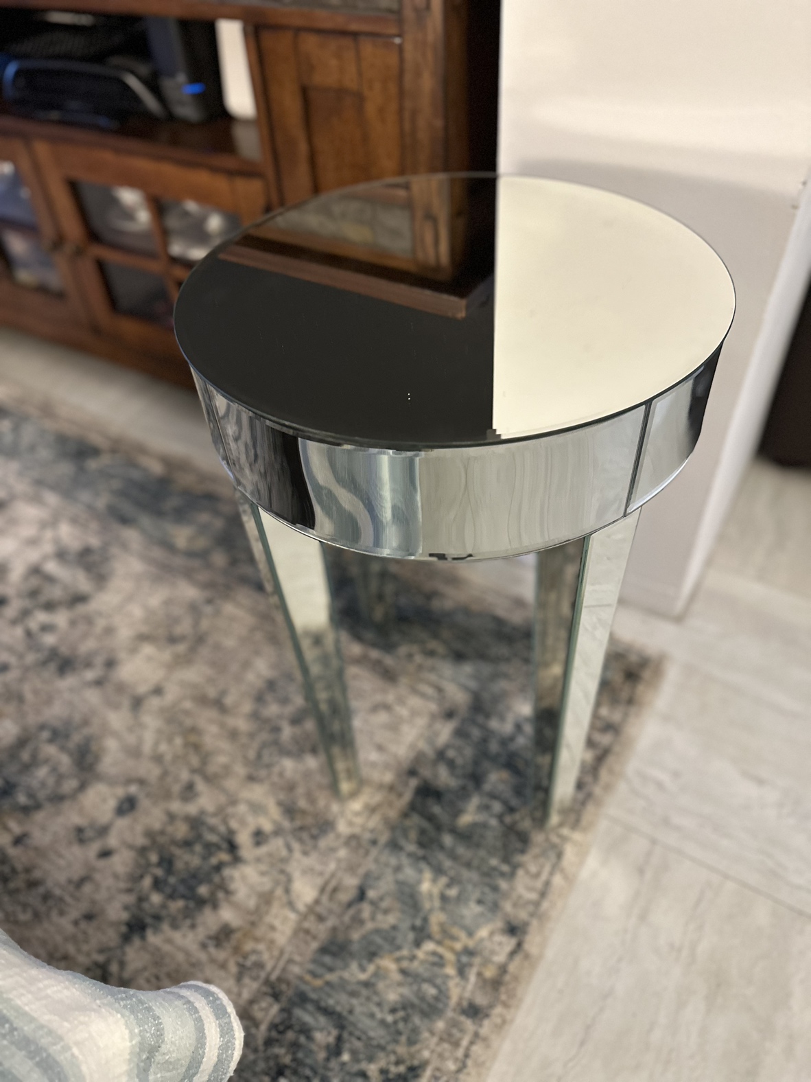 Round Table - Glass - photo 5