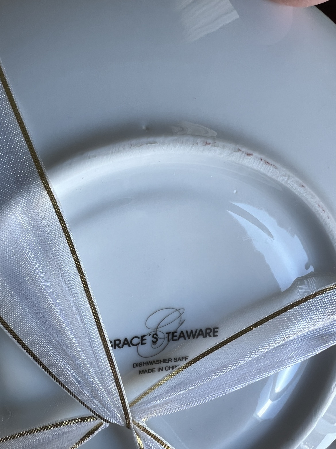 “B” Cup and Saucer - Gift Set image indicator(6)