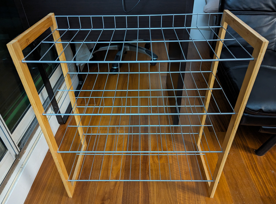 Shoe Rack in Excellent Condition thumbnail