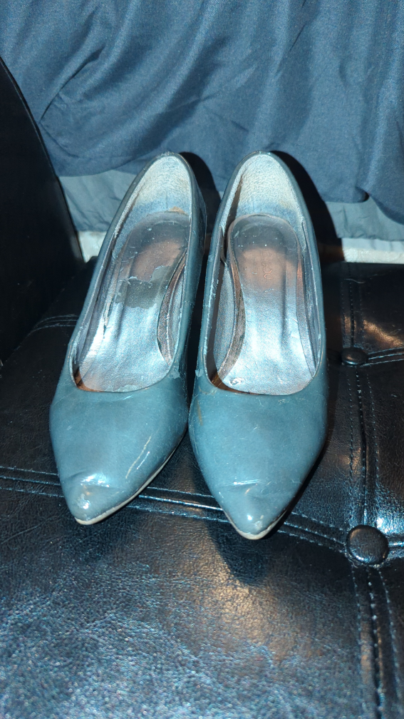 low kitten heels