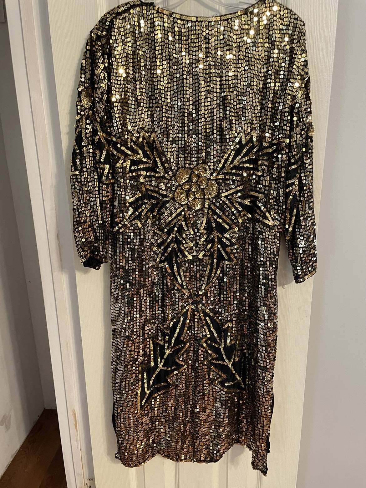 Occasion Dresses (2): gold sequins and silver sparkle image indicator(2)