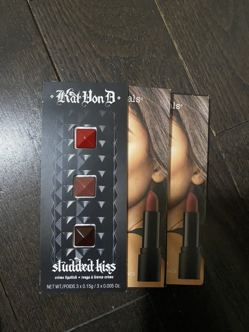 LIPSTICK SAMPLES