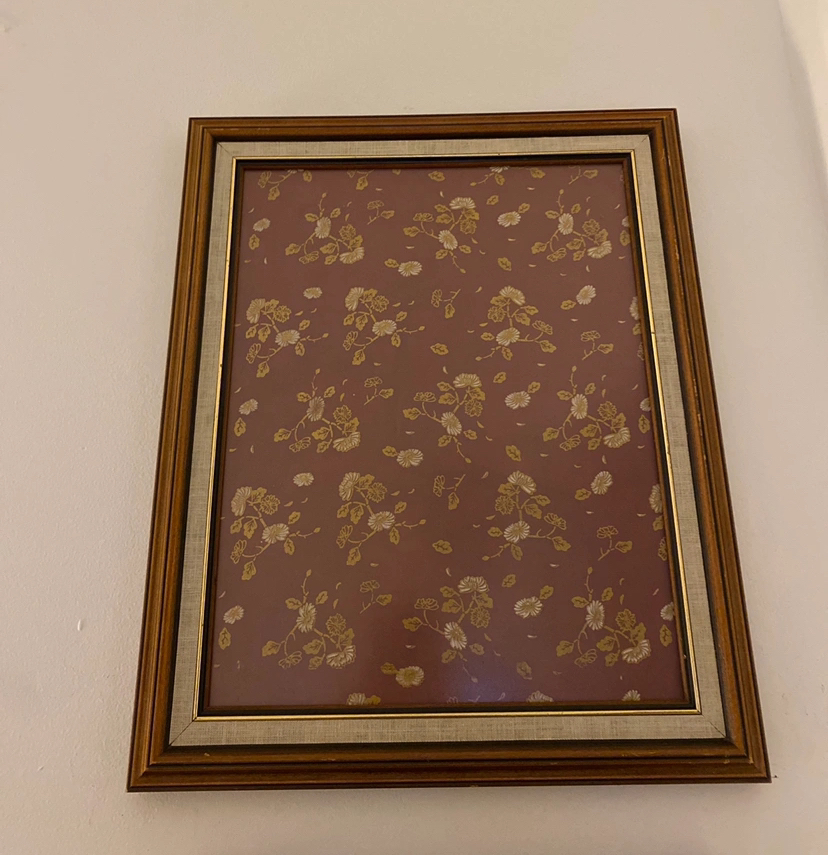 Art work in frames image indicator(3)