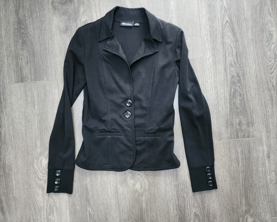 Women's Blazer  Size Small Black Color image indicator(4)