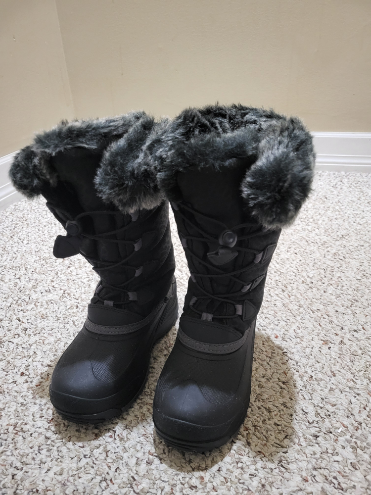 Winter boots for Girls size 1 ~ $15 thumbnail