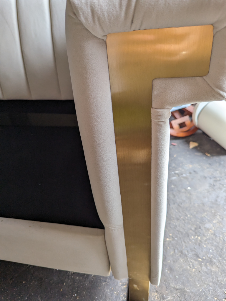 Velvet off-white couch 3 seater - NO CUSHIONS - photo 2