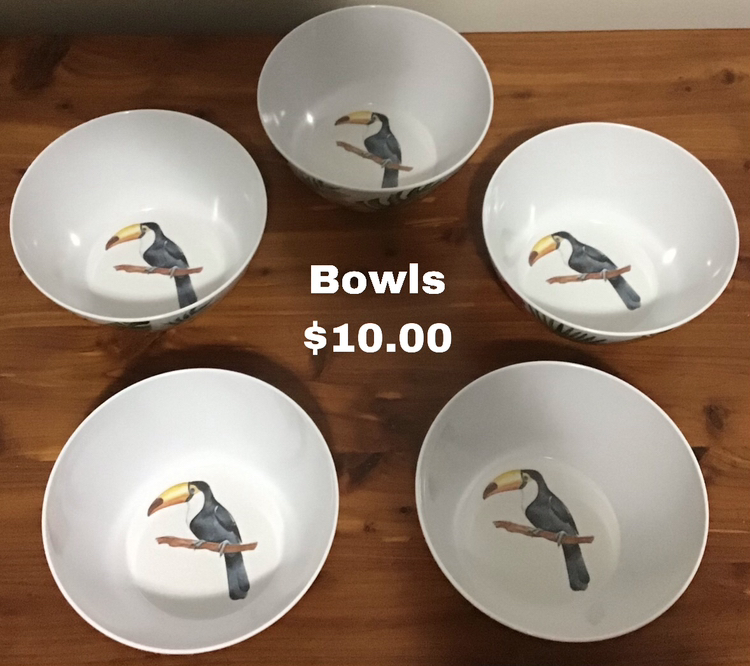 Serving Trays & Dishes image indicator(3)