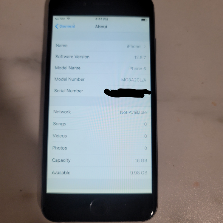 Apple iPhone 6. 16GB. Unlocked. 84% battery health thumbnail