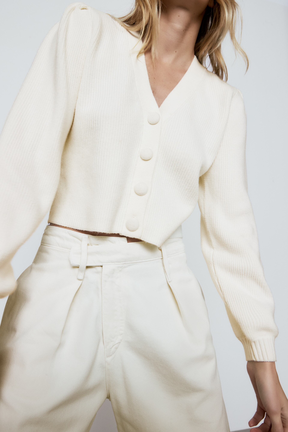 Zara ribbed chunky knit cardigan with balloon sleeves (small) image indicator(9)