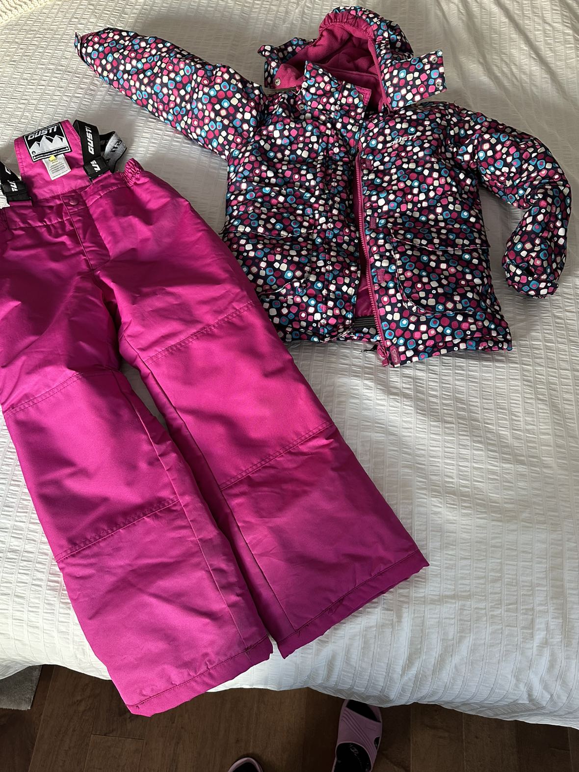 Gusti Girls 2 pcs snowsuit size 10 thumbnail