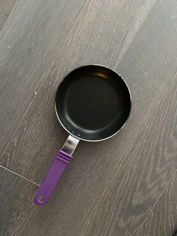A small pan