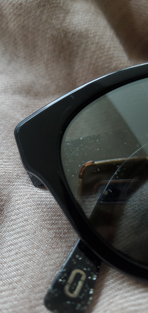 ✨ super cute authentic marc jacobs sunglasses✨ image indicator(2)