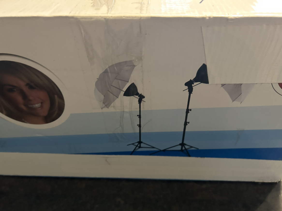 Westcott Basics Ulite photography umbrella lighting kit image indicator(7)