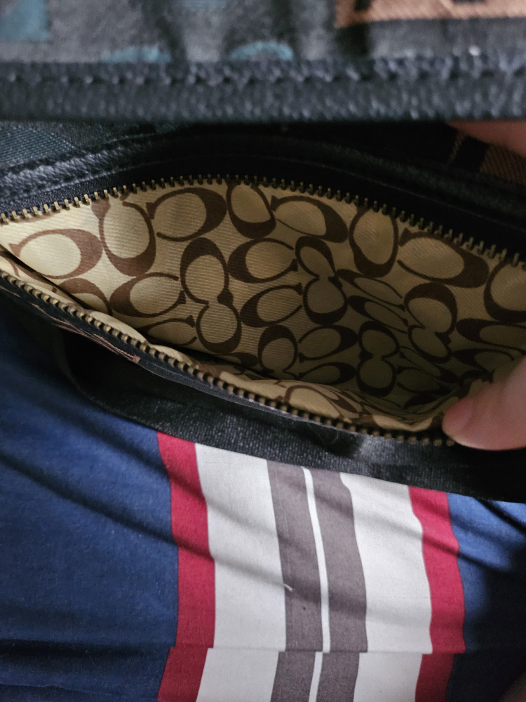 Coach side purse - photo 3