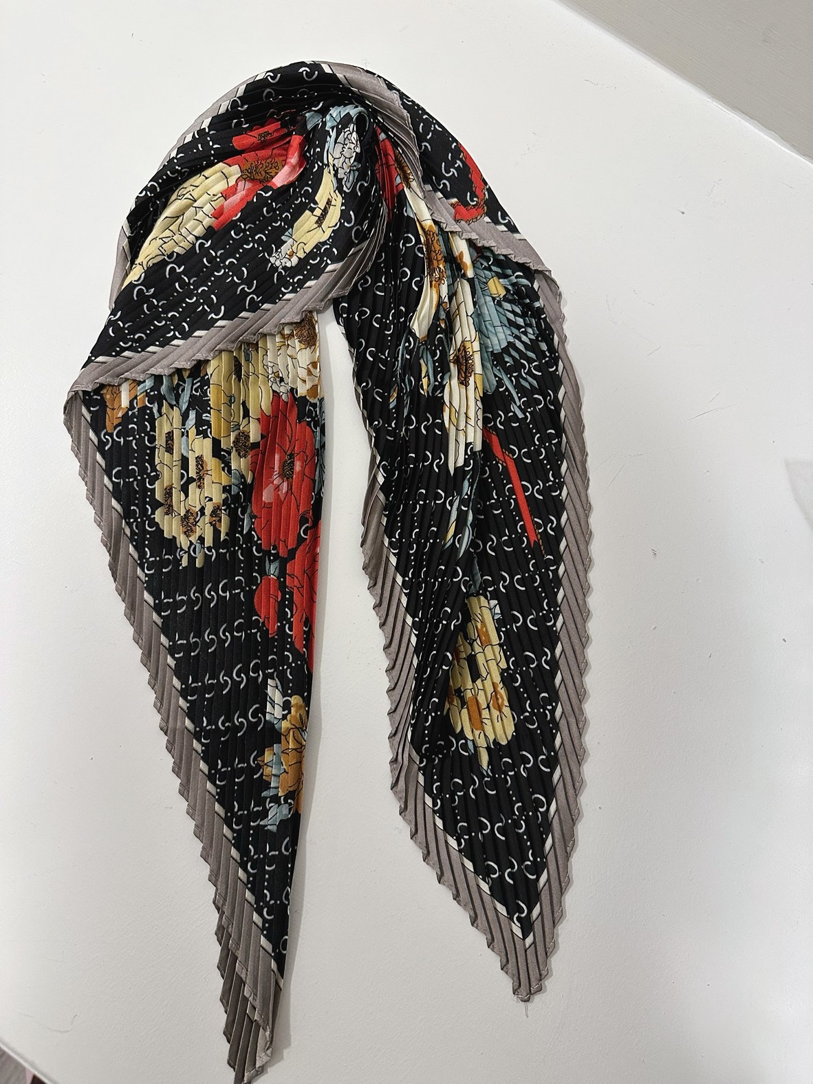 Scarfs for women - photo 4