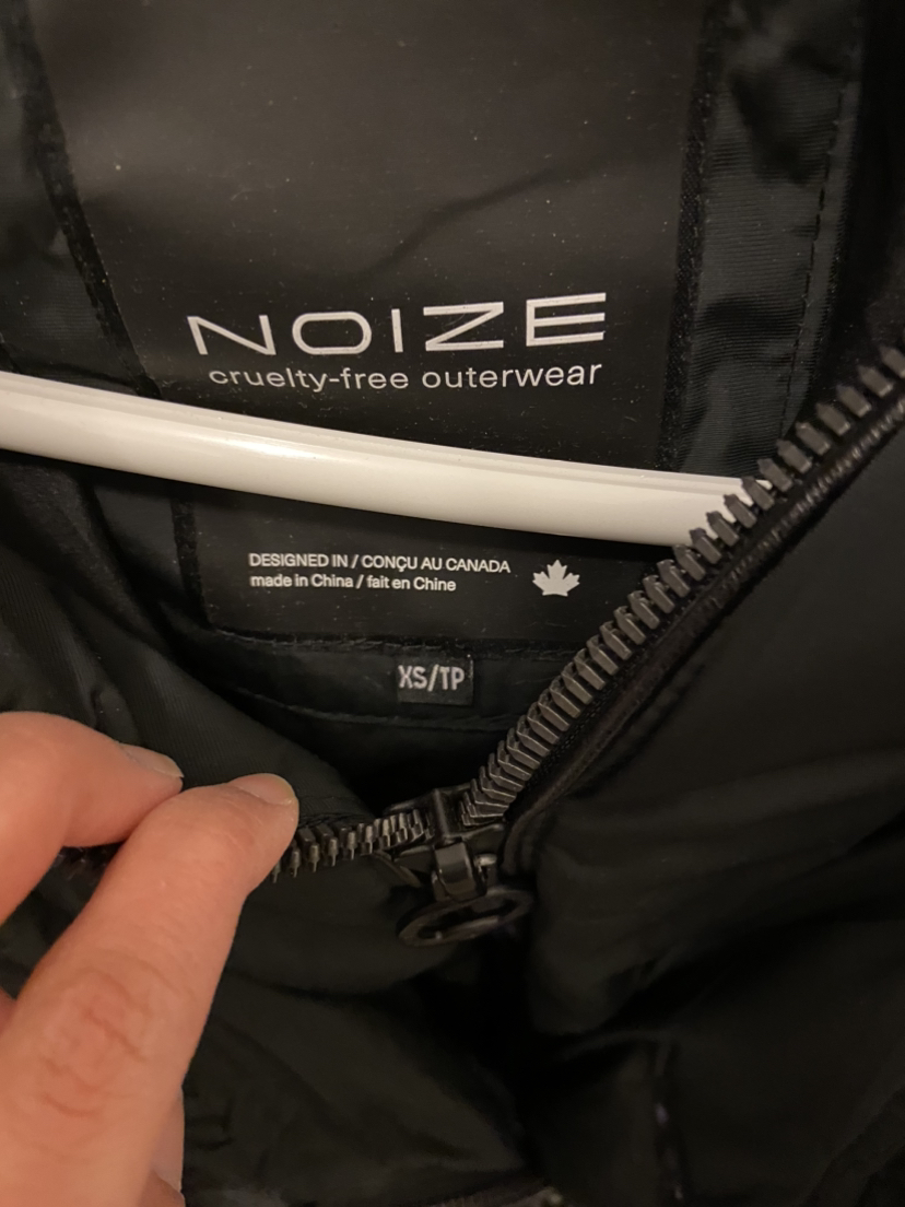 Winter Coat (NOIZE) image indicator(3)