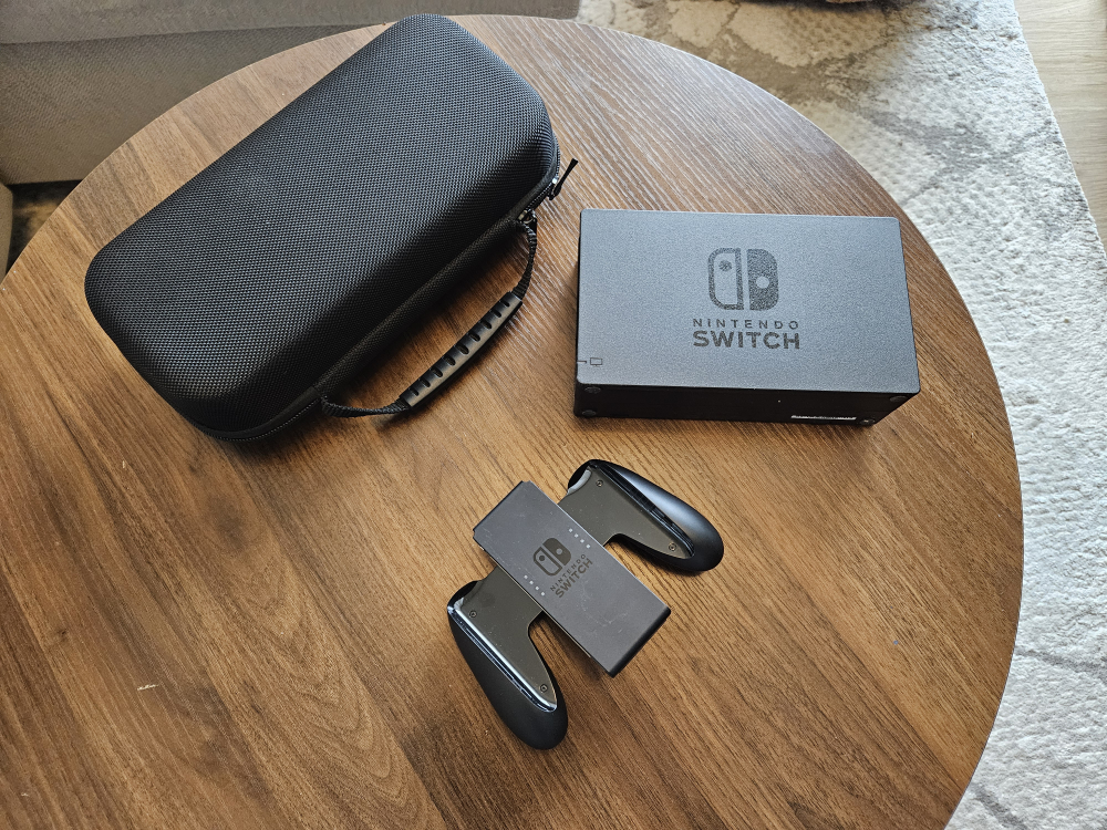 Nintendo Switch Console (HAC-001(-01)) - photo 4
