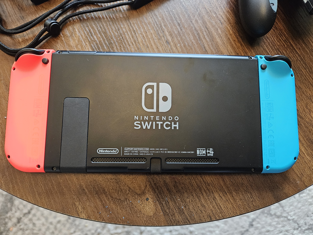 Nintendo Switch Console (HAC-001(-01)) - photo 5