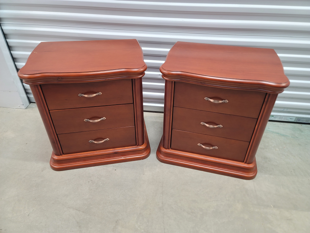 2x Wooden Night Stands in Great Condition (Real Wood)