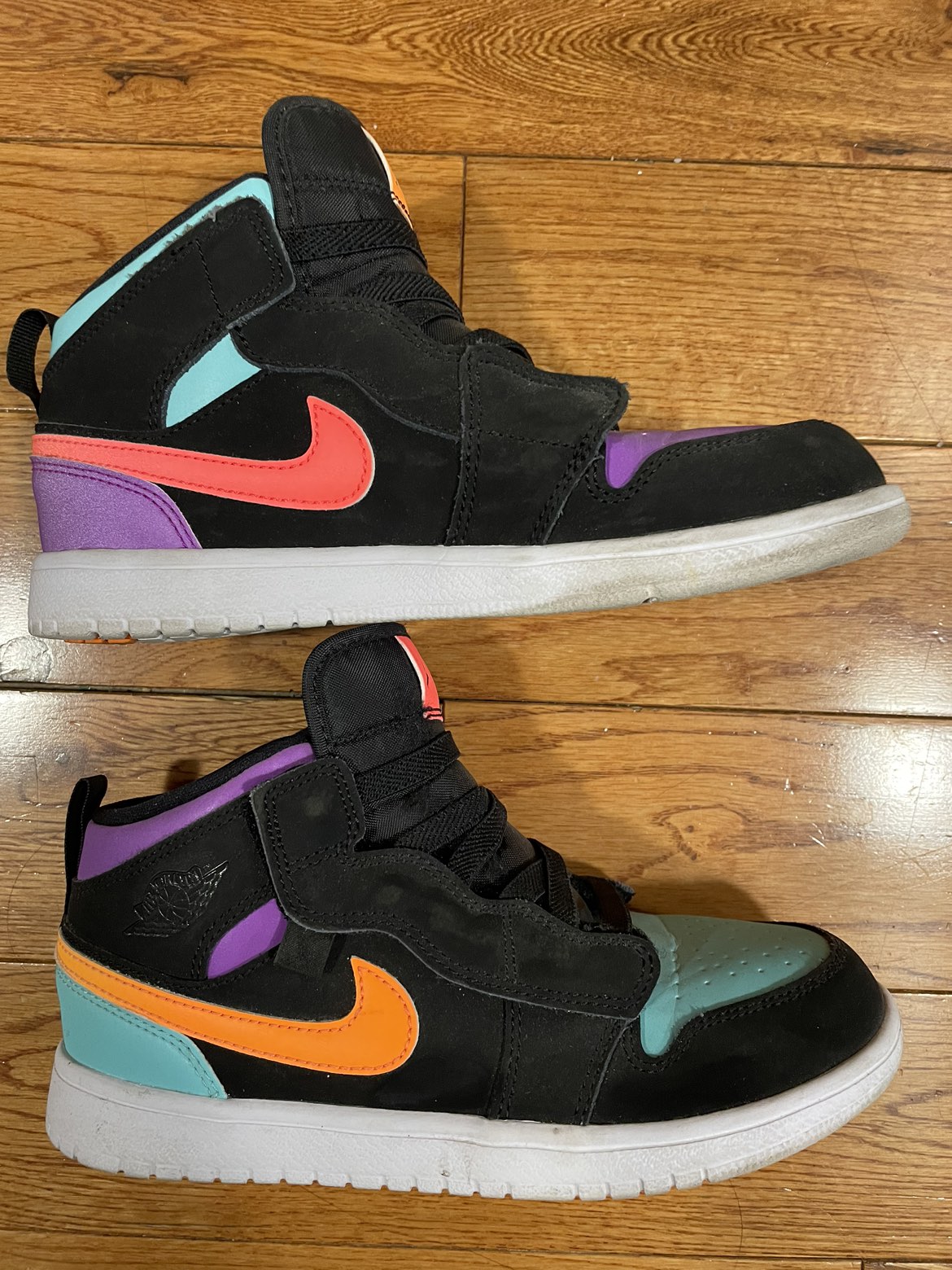 Jordans for kids - size 3Y - photo 5