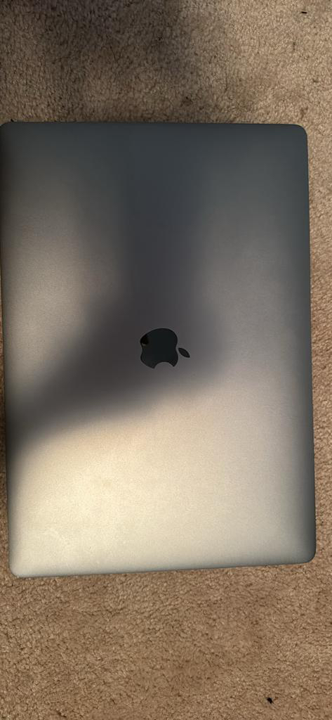 MacBook Pro - photo 3