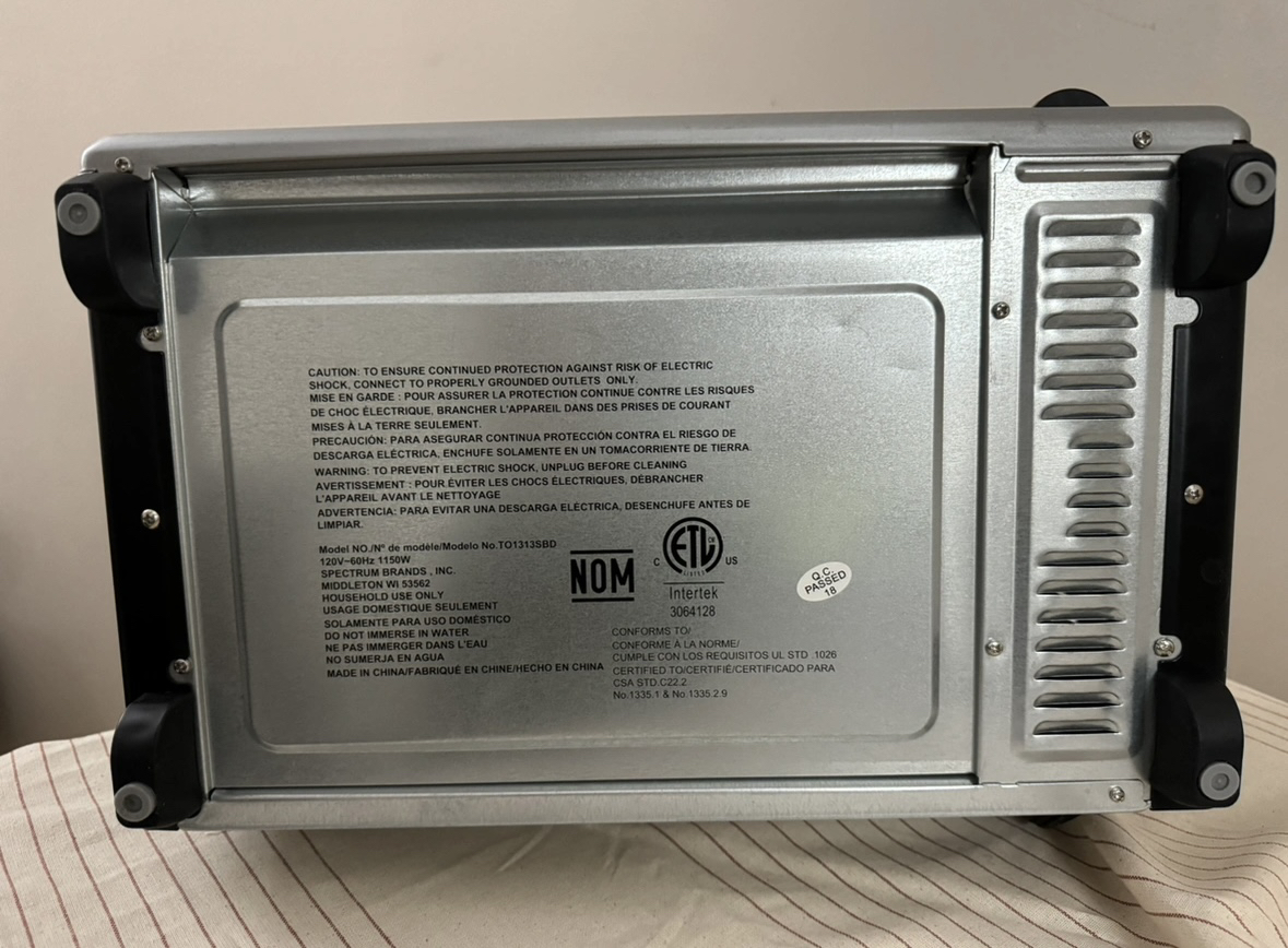 Black and Decker Toaster Oven - photo 4