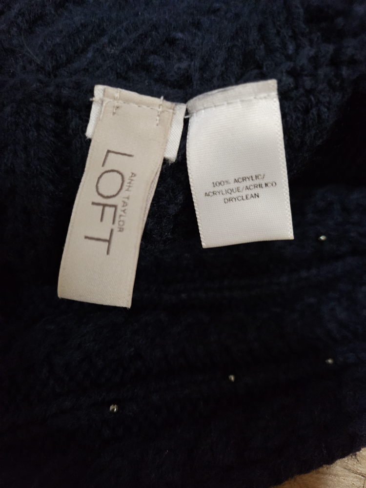 Loft infinity scarf image indicator(3)