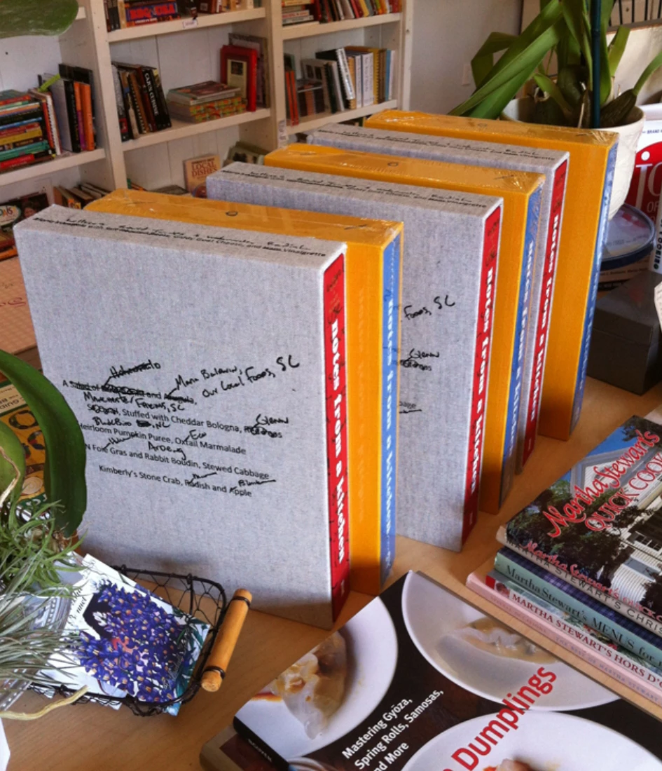 Notes From a Kitchen: A Journey Inside Culinary Obsession Vol1&2 thumbnail