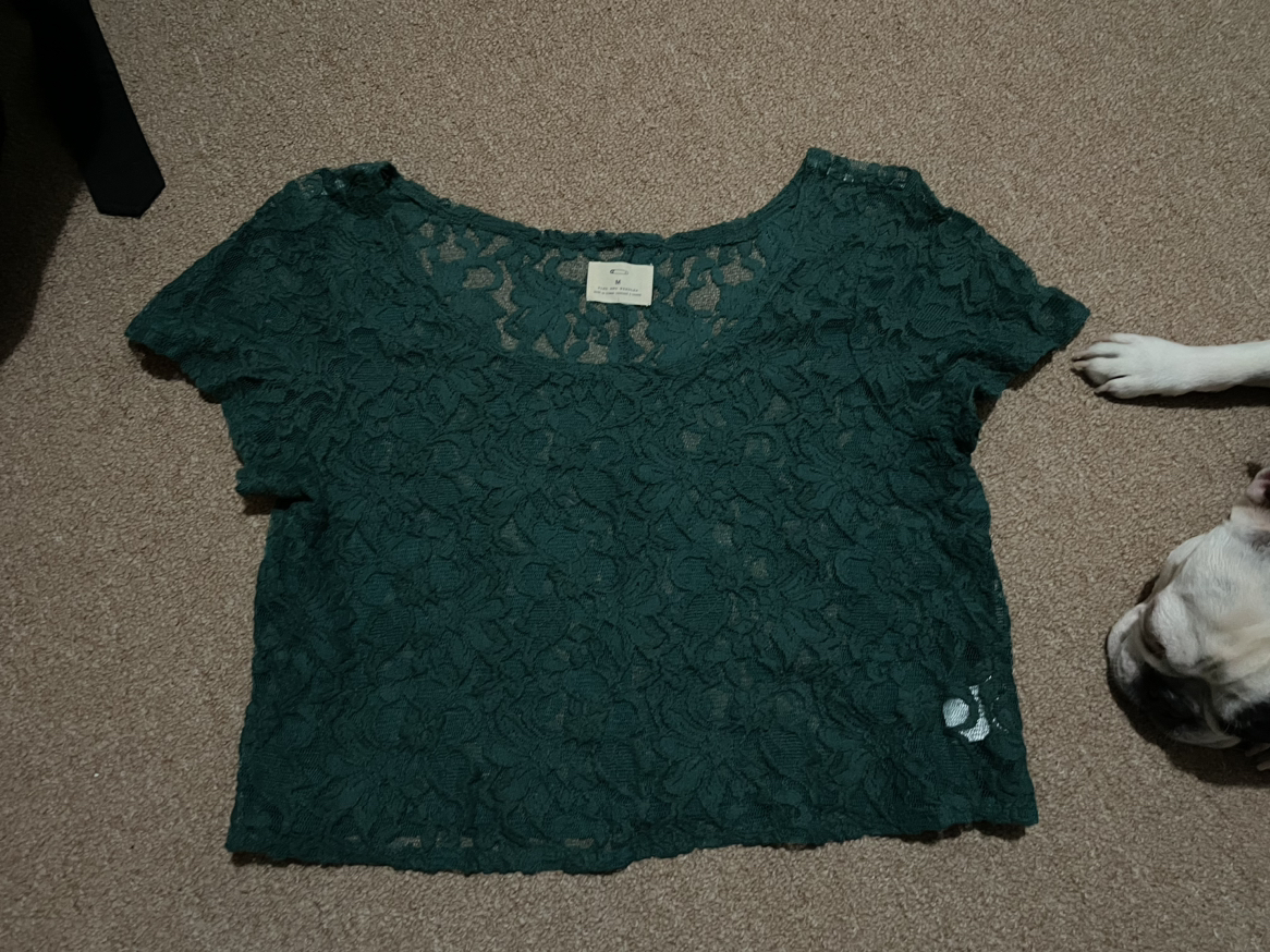 Fun lace shirts in black and green. Size M - photo 4